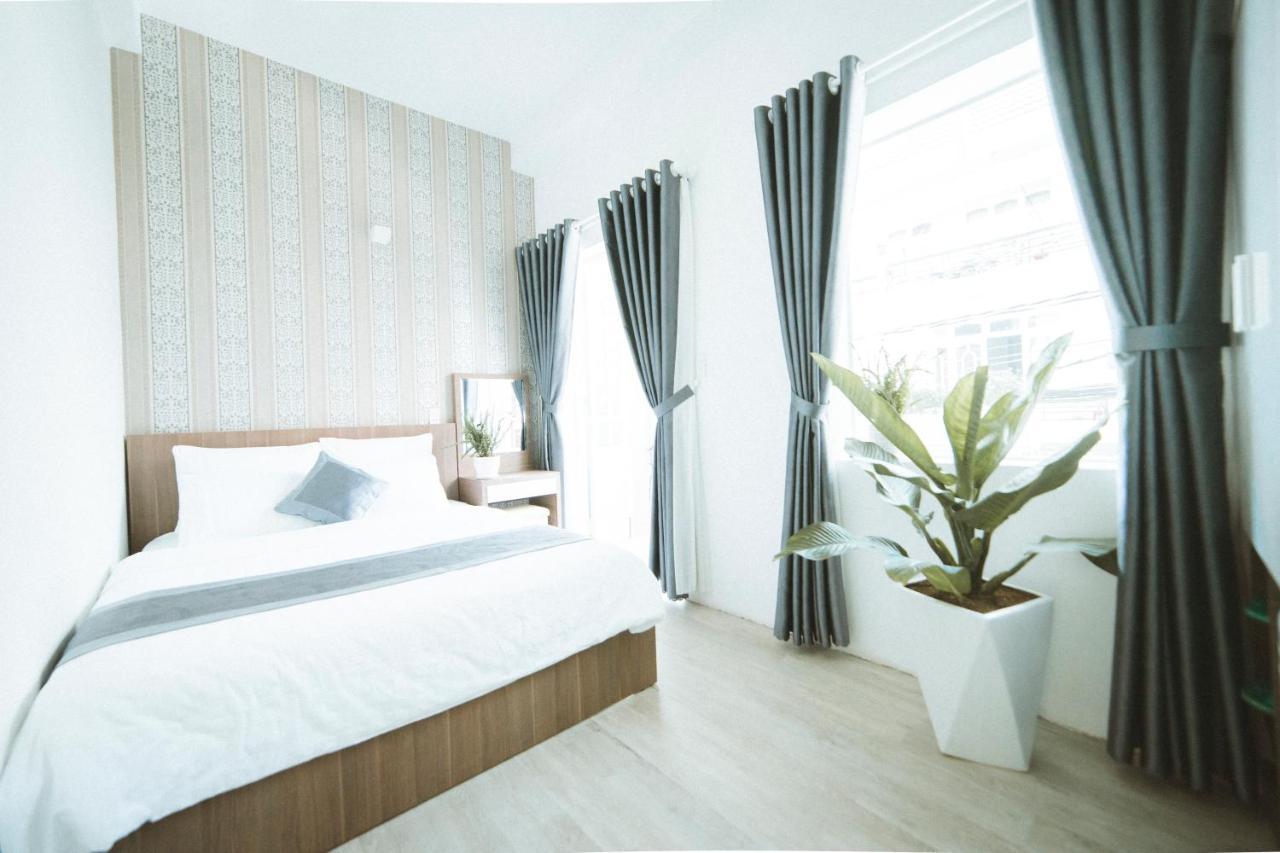 Amis Hotel Да Лат Екстериор снимка