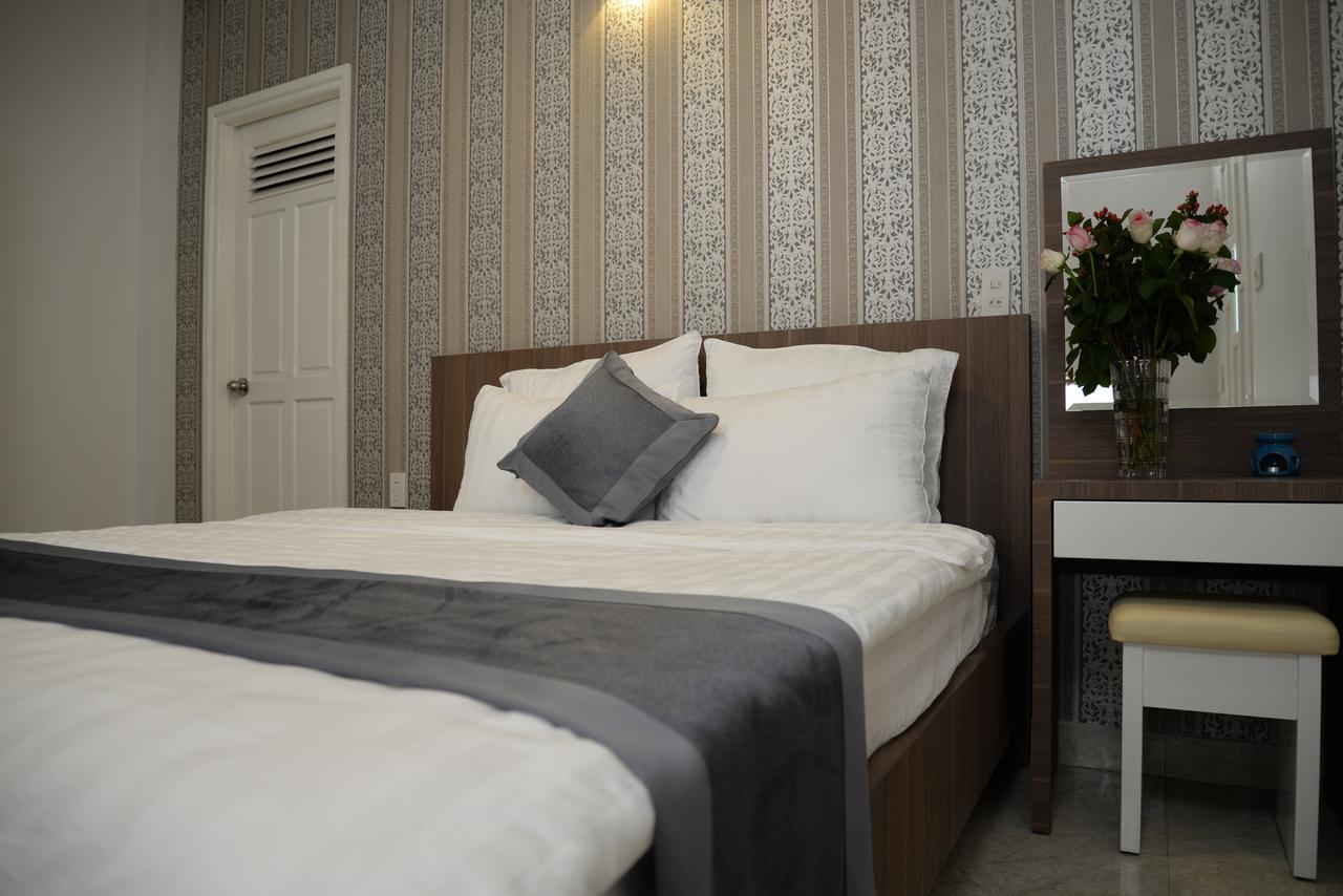 Amis Hotel Да Лат Екстериор снимка